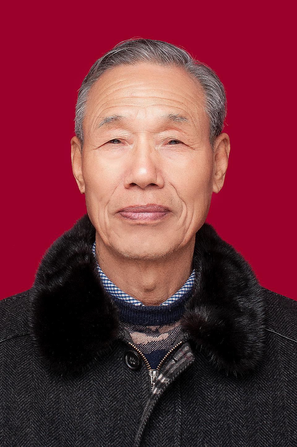 常忠跻：荒村夜话 