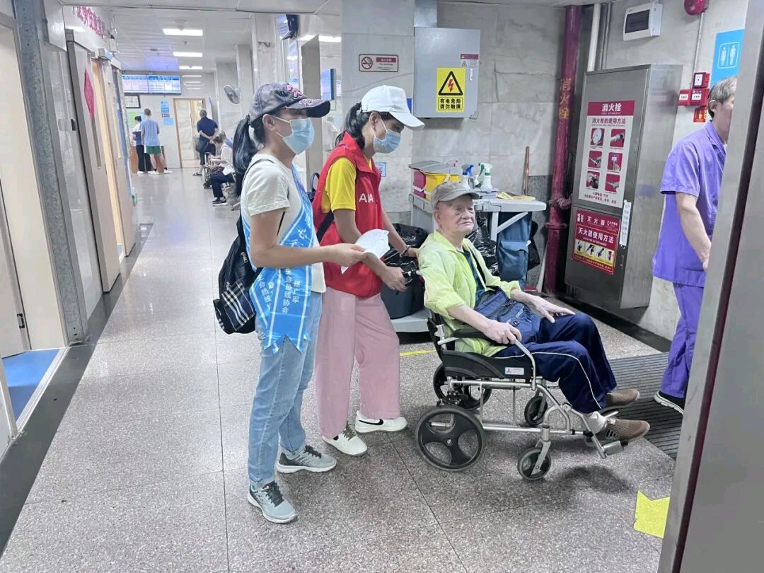 不是亲人 胜似亲人（图3）