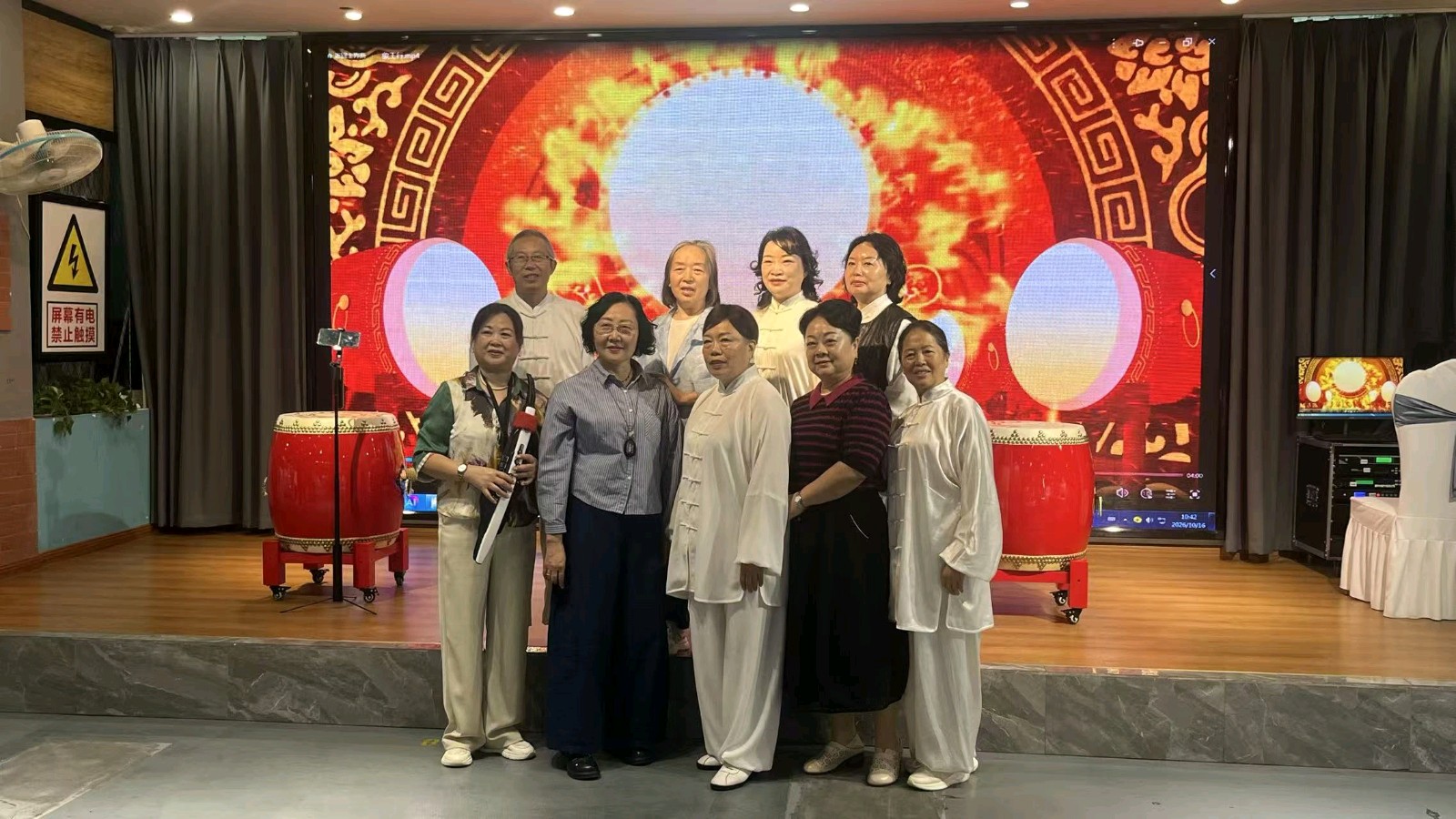 重龙镇开展重阳节老干部座谈会暨文艺慰问演出(图7)