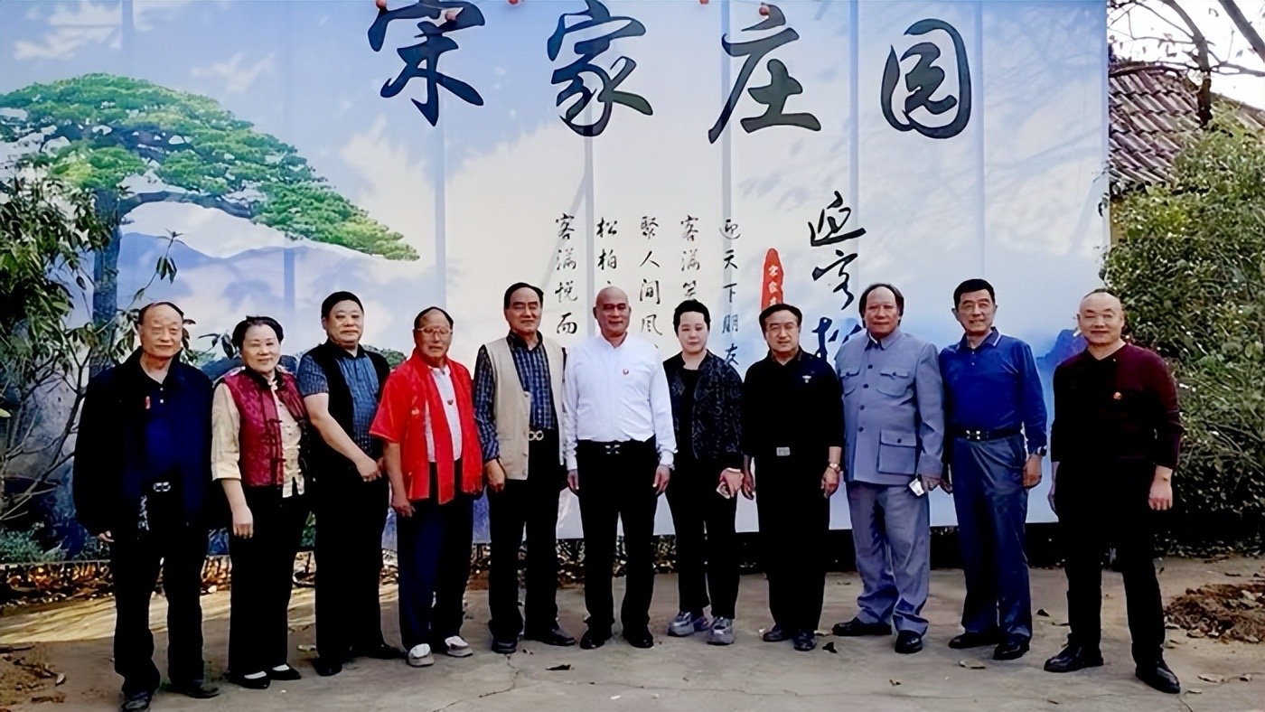 陈香梅世界艺术家协会第十六届年会召开组委会会议(图7)