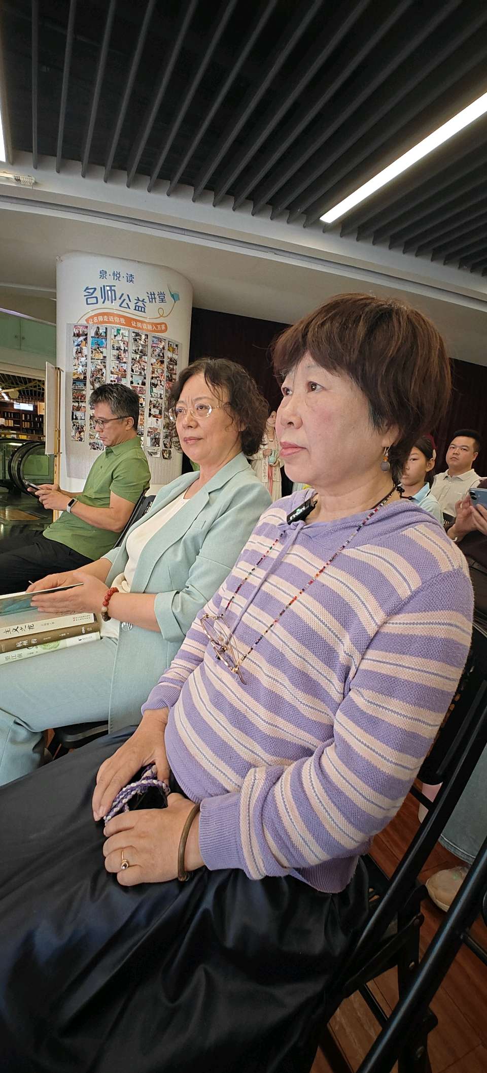 茶烟入怀,幸遇嘉木——参加王旭烽老师《茶与儒释道》签售会有感