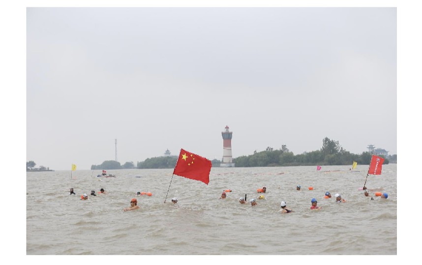 【辞赋】洪泽湖游泳赋 // 撰稿：夏宝国 / 摄影：陈凯《清江文学》4796期（图2）