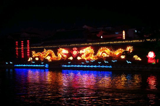 【中国诗人】文坛*夜游夫子庙秦淮河 文/许刚(山西)(图4)
