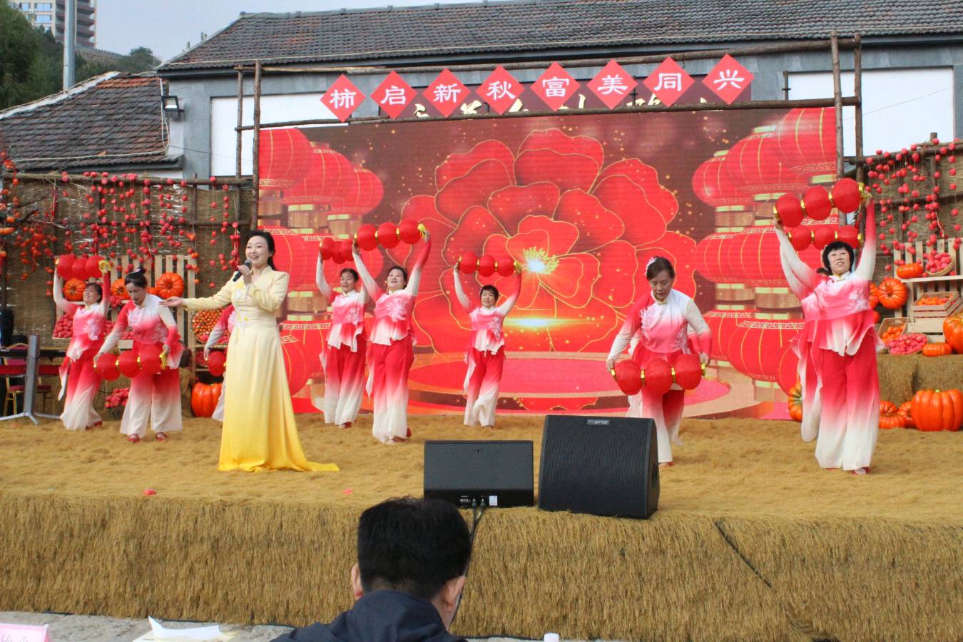 红柿满山野 古村焕新颜——临朐五井镇第九届柿文化旅游季精彩启幕(图2)
