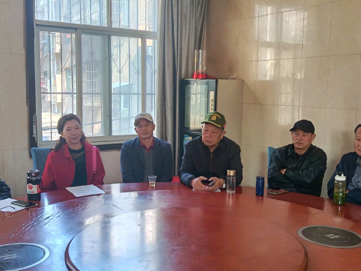 潜江市楚天歌舞团召开年度工作会议 部署建团三周年暨新春系列文艺活动