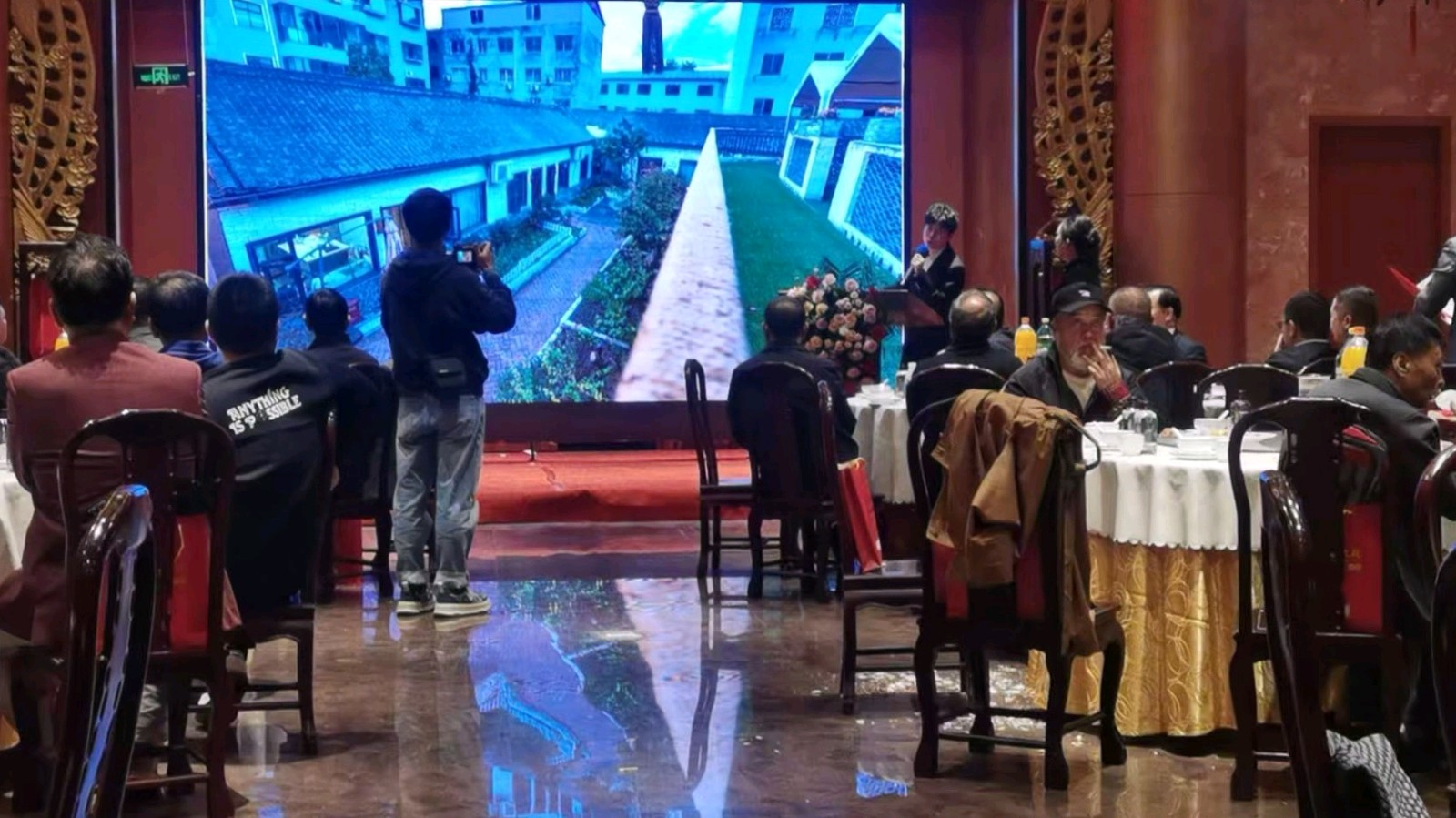 洛阳栾川易谦酒店集团推介会暨商协会联谊会在洛阳圆满举办(图5)